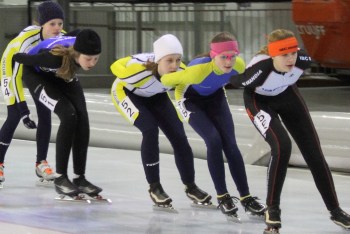 Merel Bertens met nummer 51 in vierde positie (foto Henk Haans)